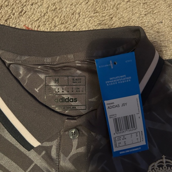 Real Madrid Third 24/25 LaLiga Jersey - Picture 4 of 4